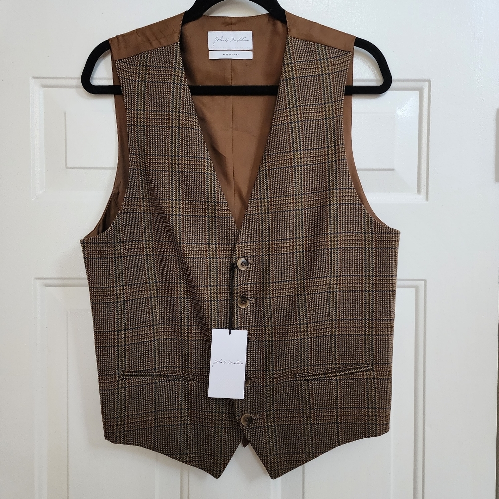 NWT John W Nordstrom Brown & Blue Wool Plaid Print Vest. Size: M.